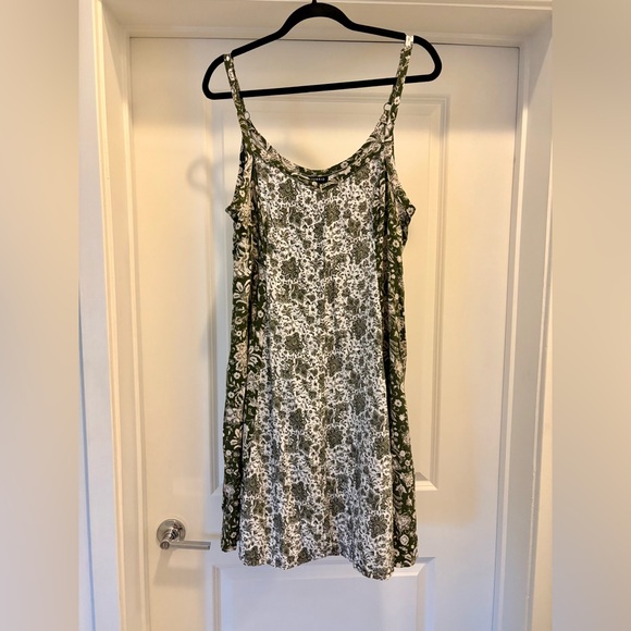 Torrid Mini Challis Trapeze Dress - Picture 1 of 8